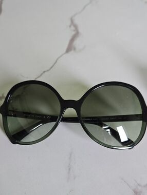 CHANEL Oversized  Sunglasses AUTHENTIC Excellent Condition 5351